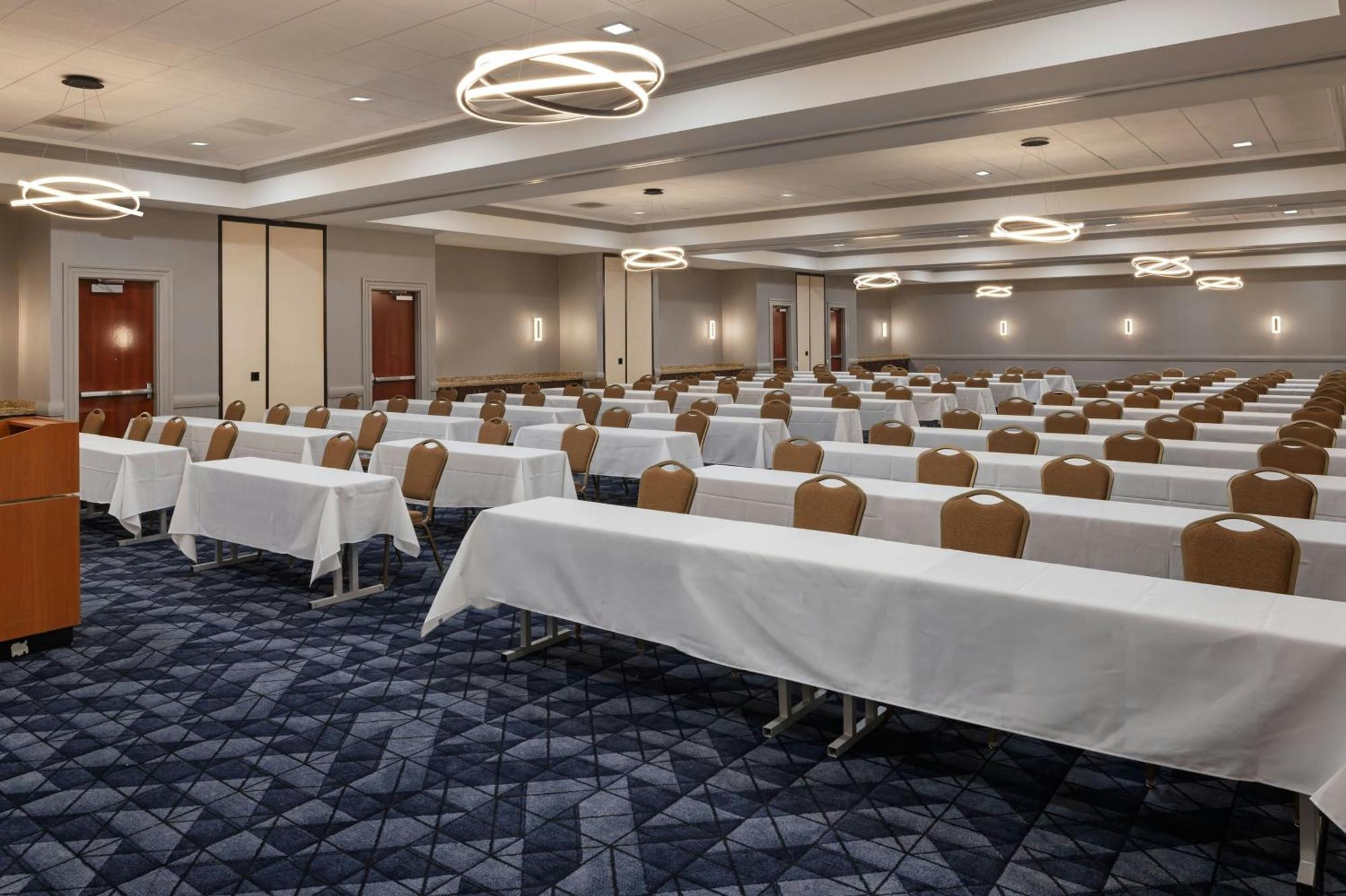 Courtyard By Marriott Sacramento Cal Expo Hotell Exteriör bild